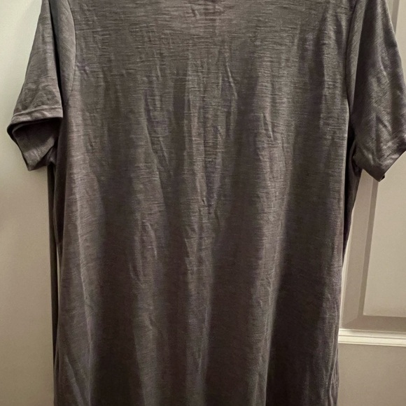 Pre-loved Lane Bryant v neck tie up tee shirt. Size 14/16. - Picture 2 of 3